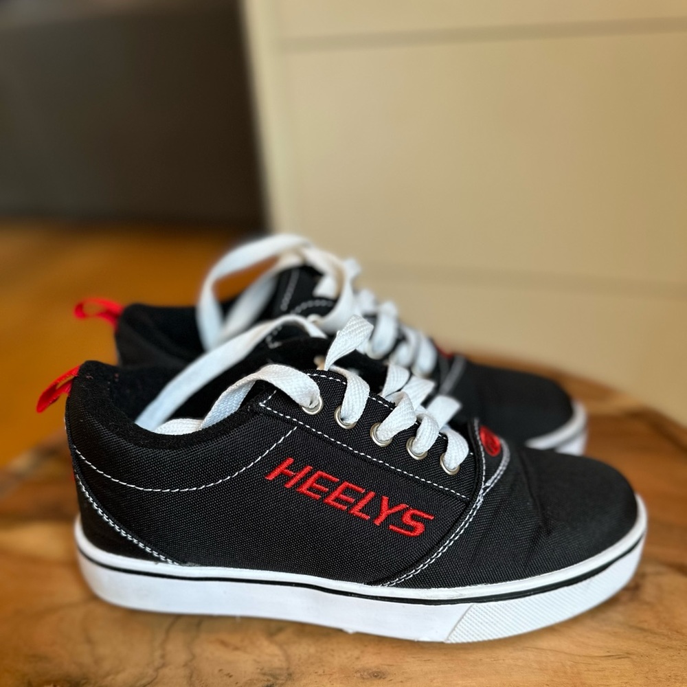 Heelys Kids Pro Canvas Skate Shoes Size 3Y